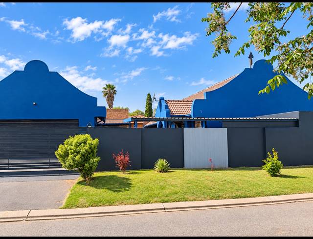 3 BEDROOM FREESTANDING FOR SALE IN CRYSTAL PARK